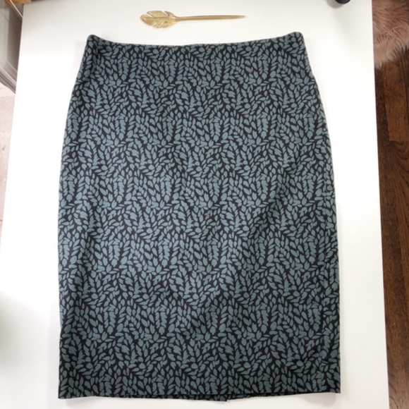 LOFT Dresses & Skirts - LOFT Black and Blue Pencil Skirt